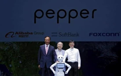 阿里、軟銀、富士康聯(lián)手銷售機器人Pepper 電信業(yè)務(wù)的新利器